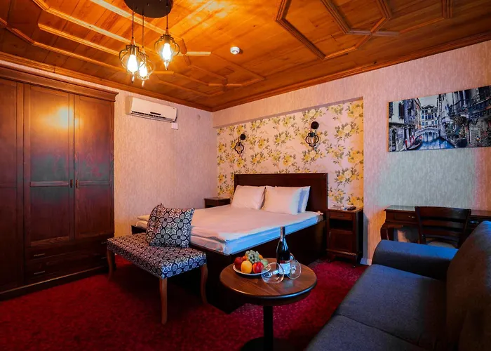 Gulliver Mansion Hotel