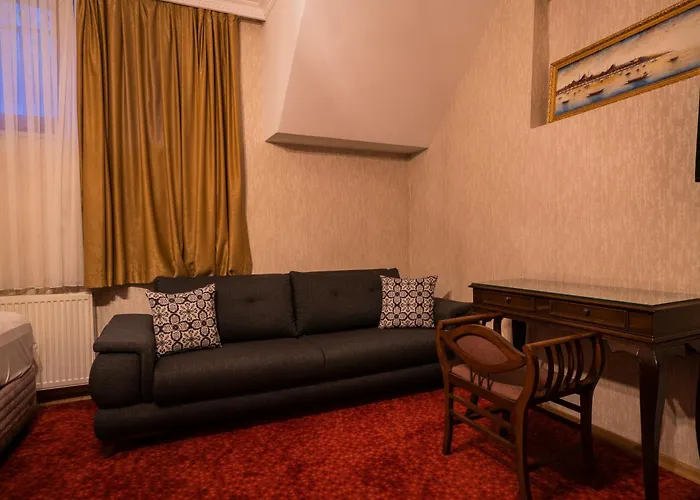 Gulliver Mansion Hotel